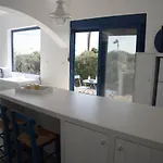 Дом отдыха Evelia Sea House