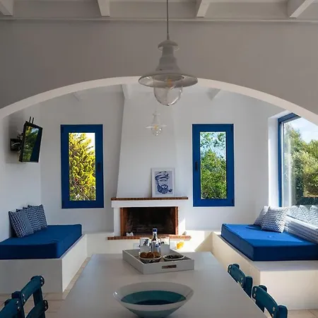 Evelia Sea House Плиммири